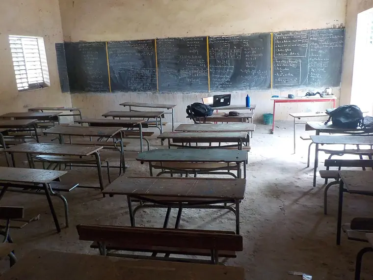 Equipped classroom, Thiès